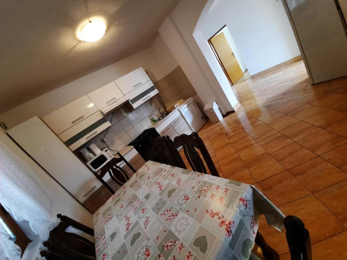 Ferienwohnung Anita Vir Exterior foto