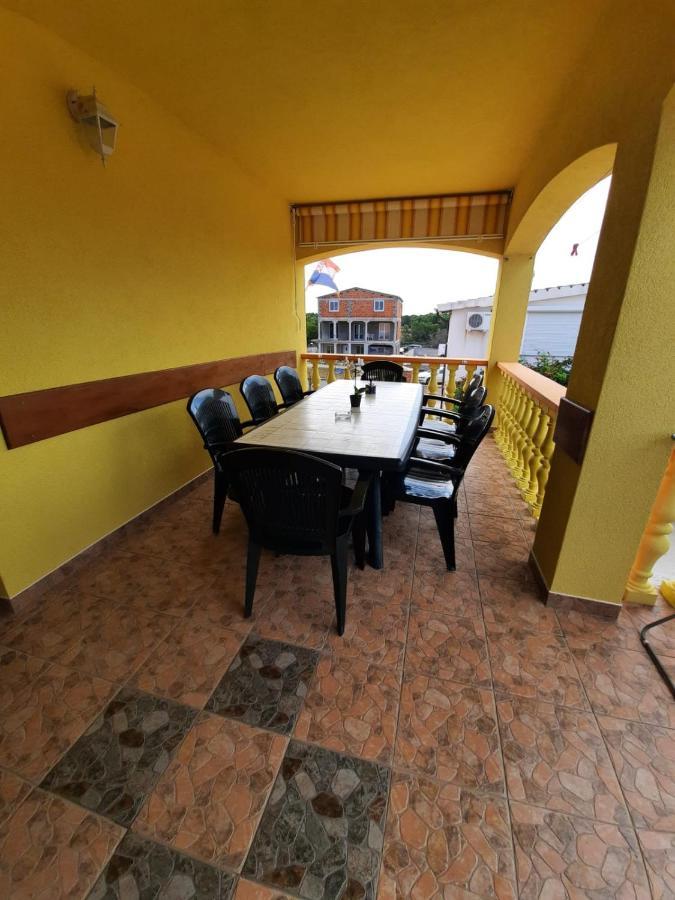 Ferienwohnung Anita Vir Exterior foto